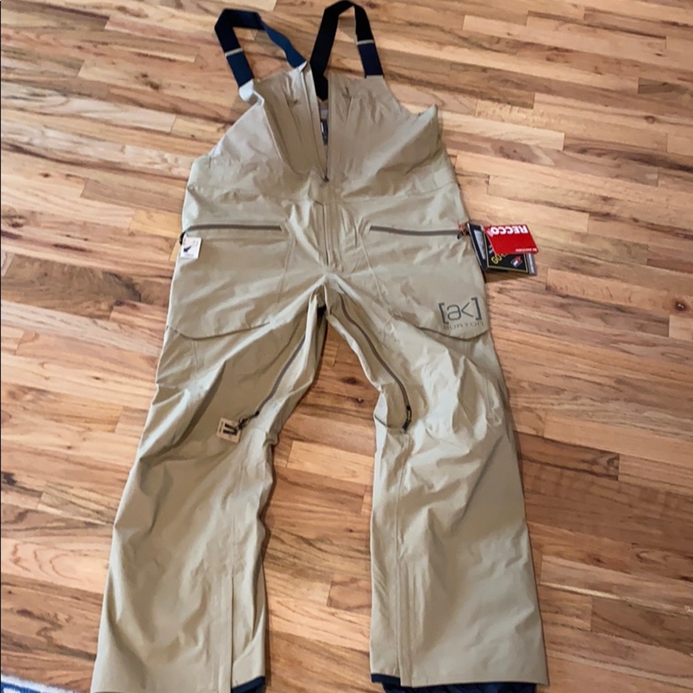 Burton men’s goretex bibs brand new